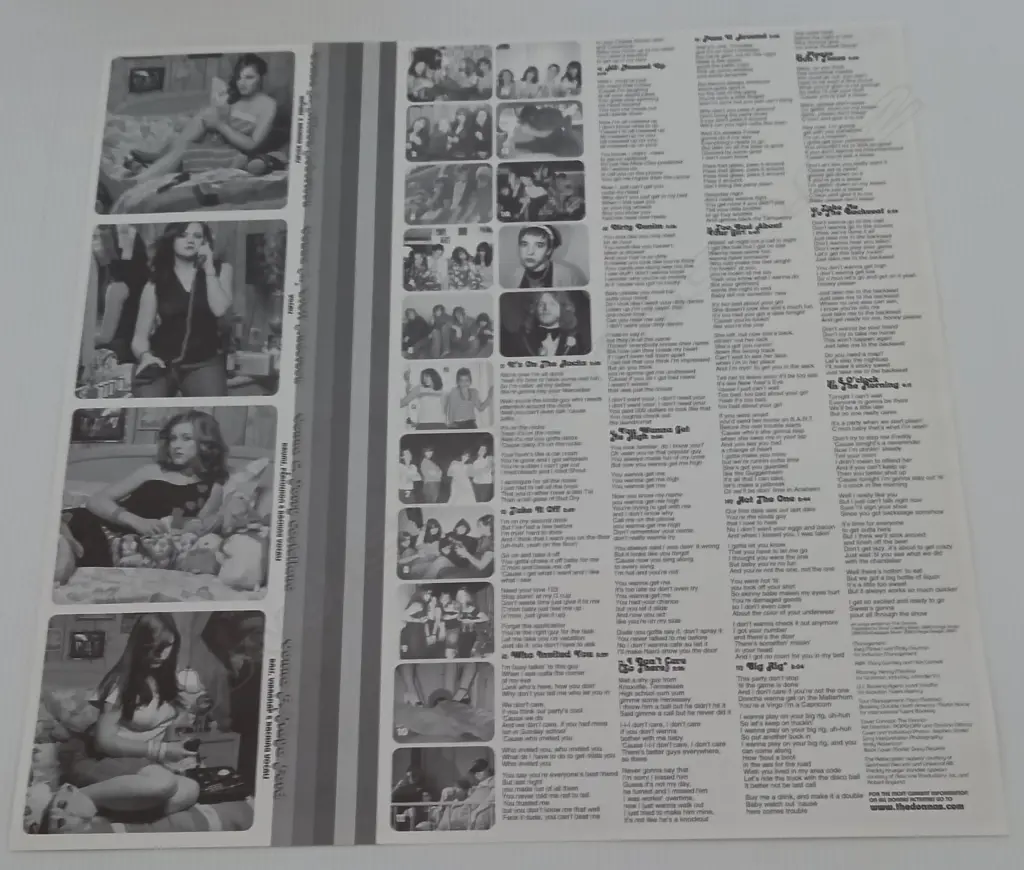 The Donnas, Spend The Night Image 1++